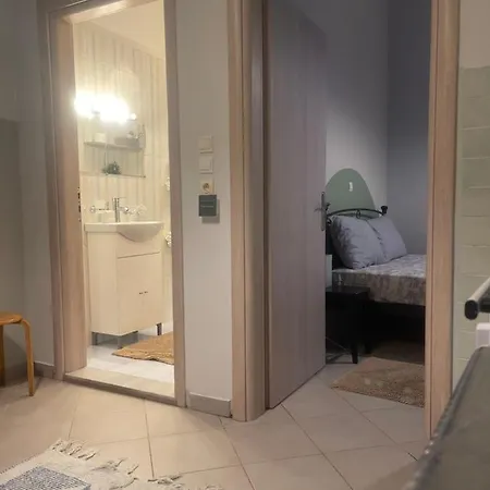 Cozy Minimal Apartment *